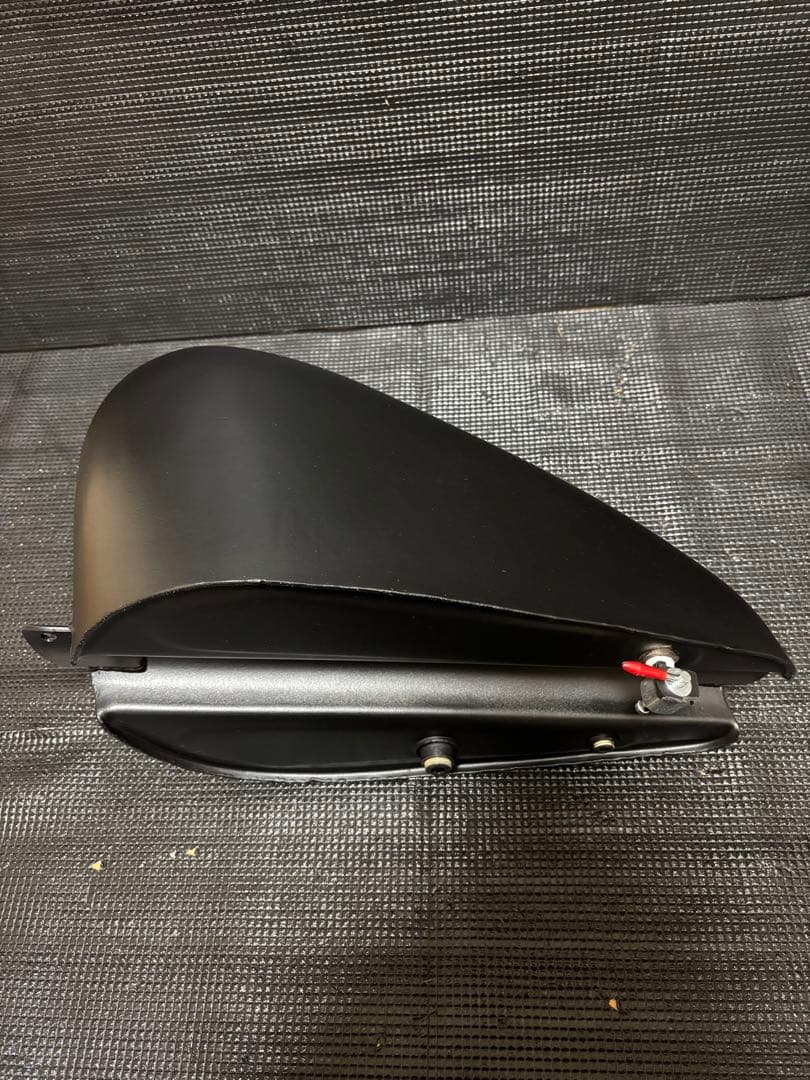 ハーレー スポーツスター タンク スポタン