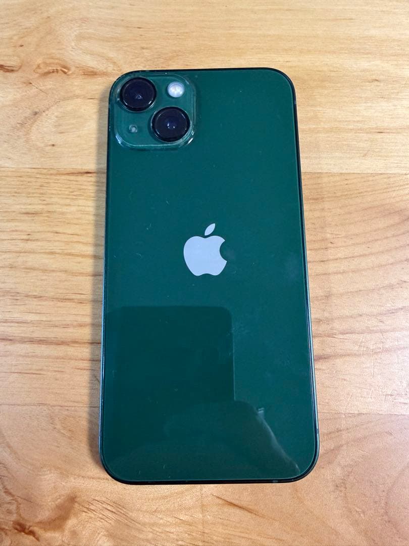 お*ち様 Apple iPhone 13 グリーン