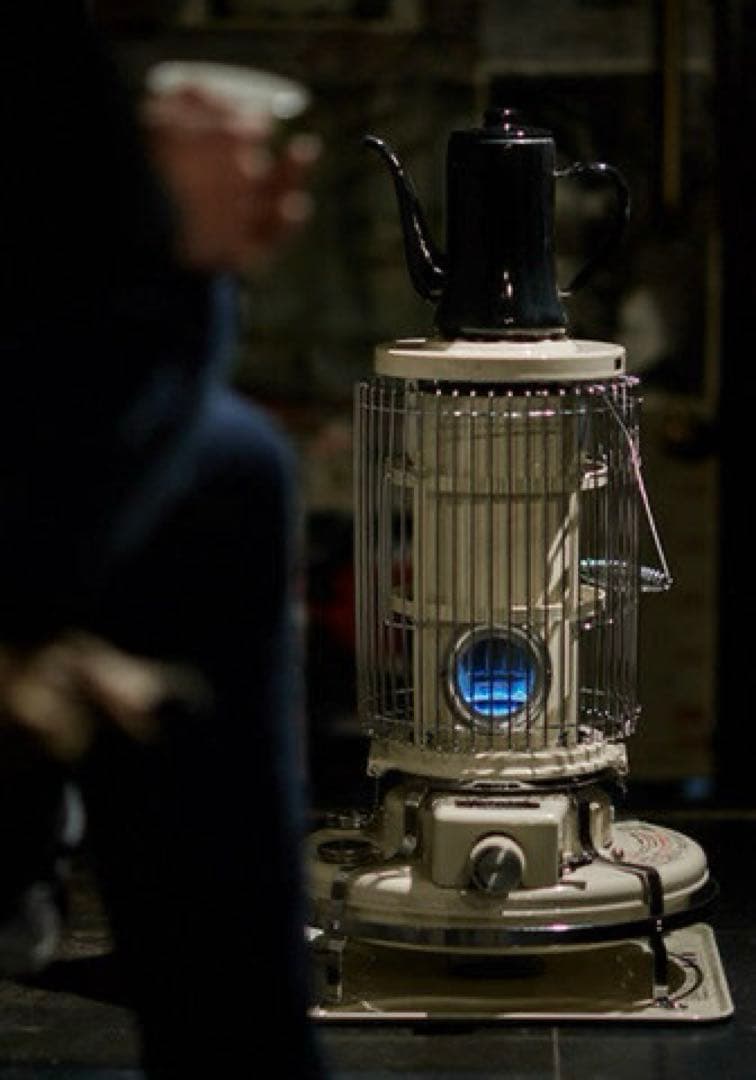 新品未使用　アラジン　ストーブ　ブルーフレーム　ヒーター　aladdin