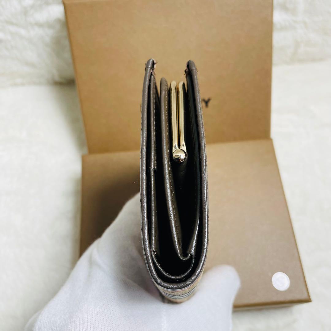 未使用級正規品BURBERRY LONDON 折り財布　がま口財布　ノバチェック