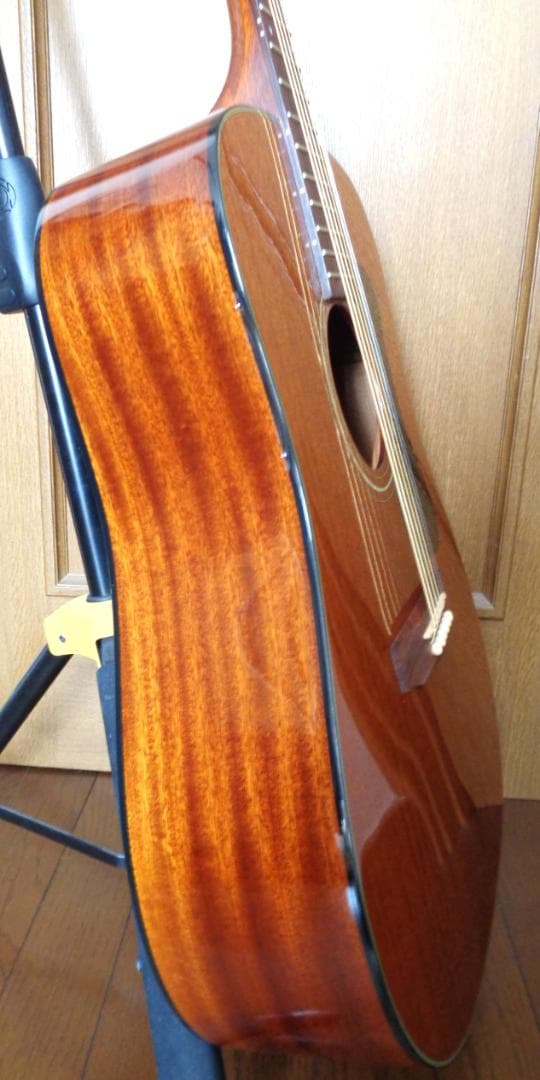 GUILD D-125 NAT　オール単板マホガニー　美品！　純正ハードケース付