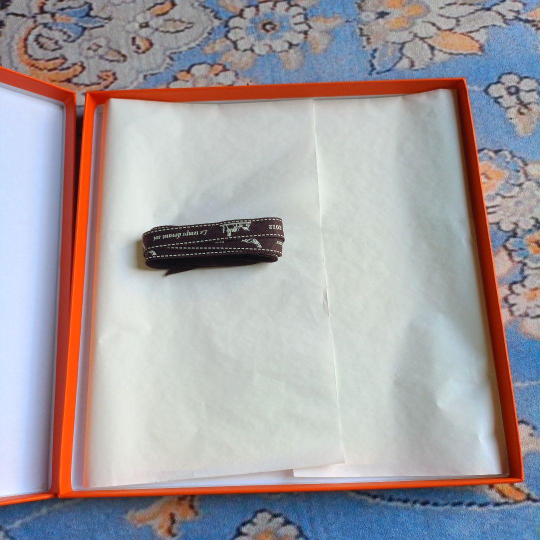 HERMES オレンジ ギフト箱　スカーフ90cm用７個　プラスおまけ？