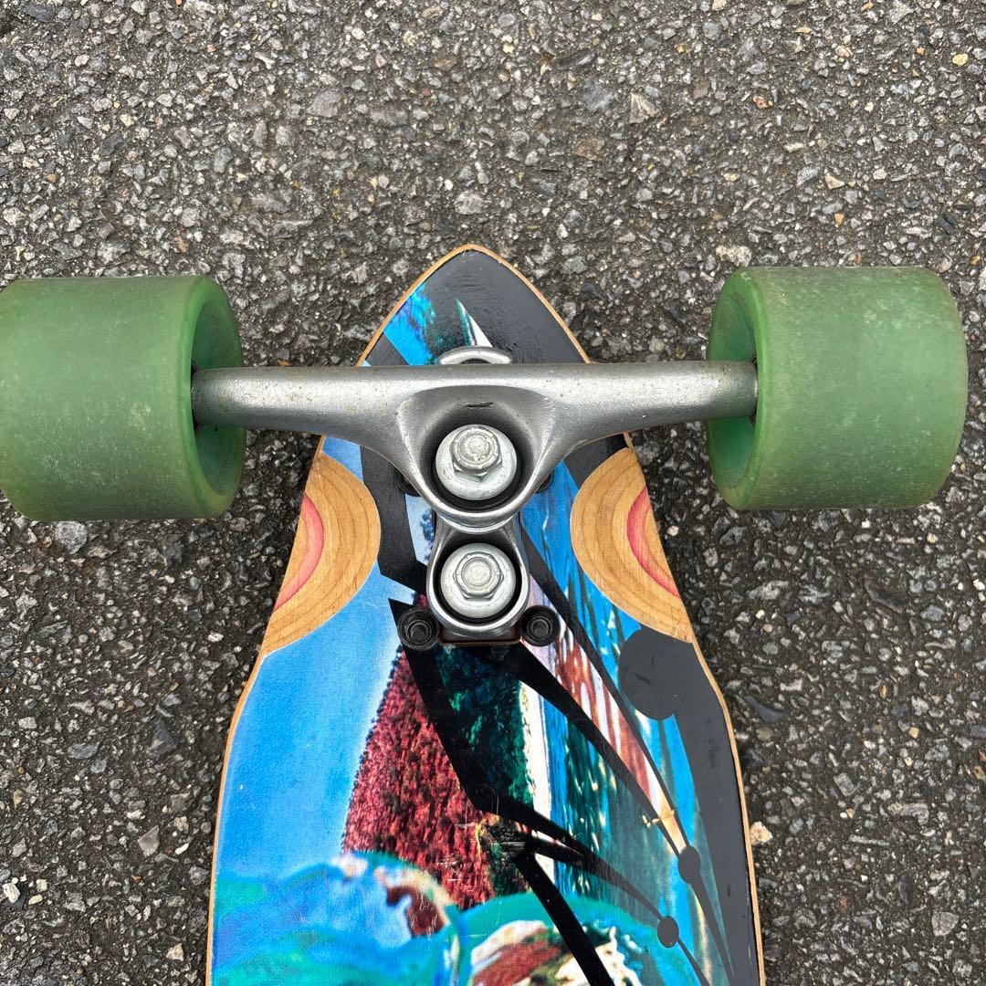 波のグラフィック スケートボード　セクター9