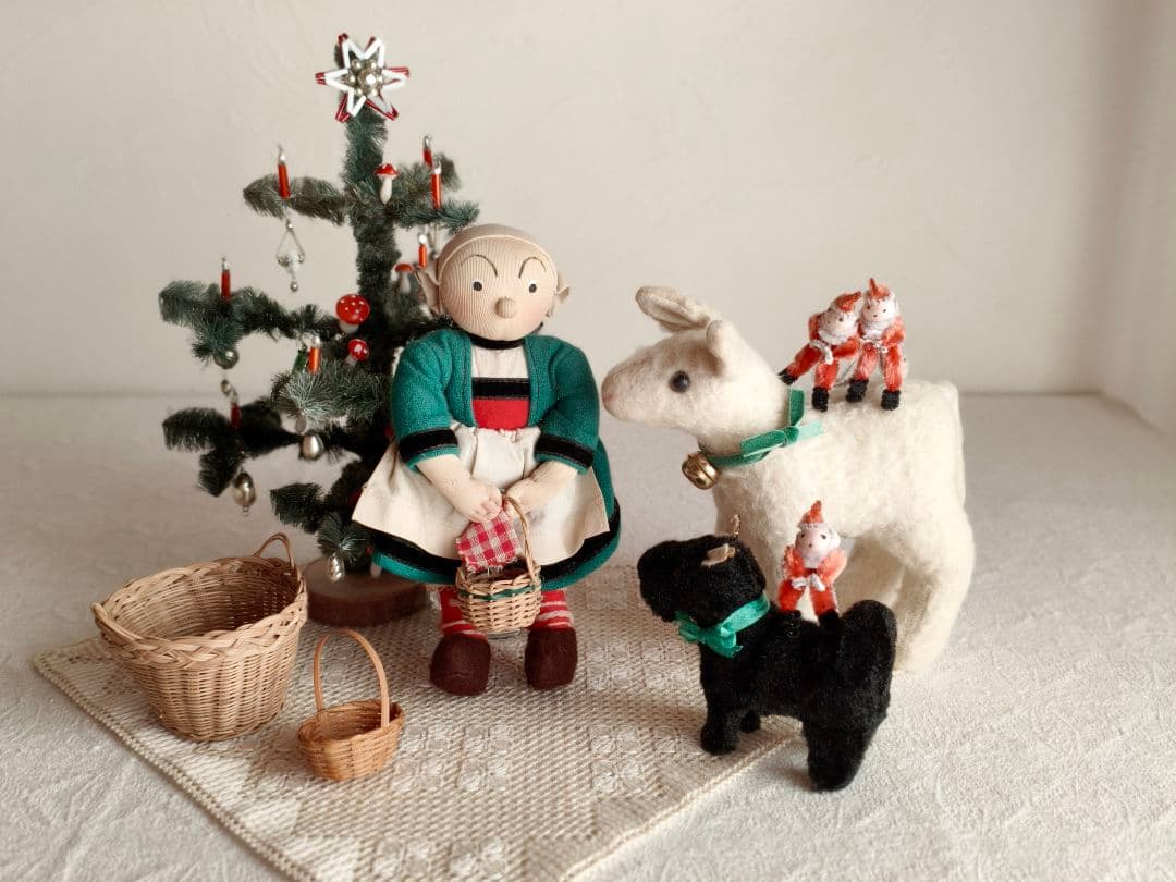 * vintage animal ୨୧ * 抱きしめたい フワフワ羊の赤ちゃん