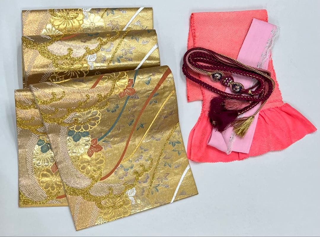 振り袖　フルセット　長襦袢付　赤　成人式　 金彩加工　650