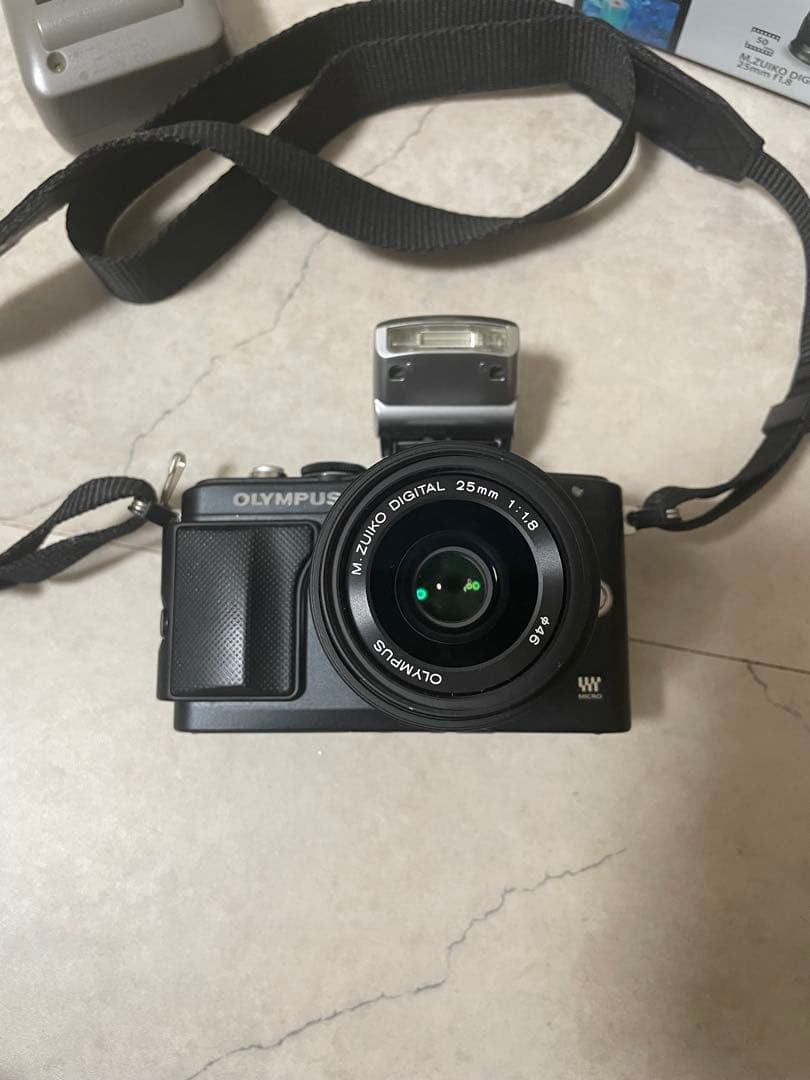 Olympus PEN lite e-pl5ミラーレス一眼カメラ M.Zuiko