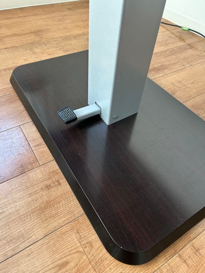 【美品】【送料込】ニトリ　昇降式テーブル　天板表面保護シート付き