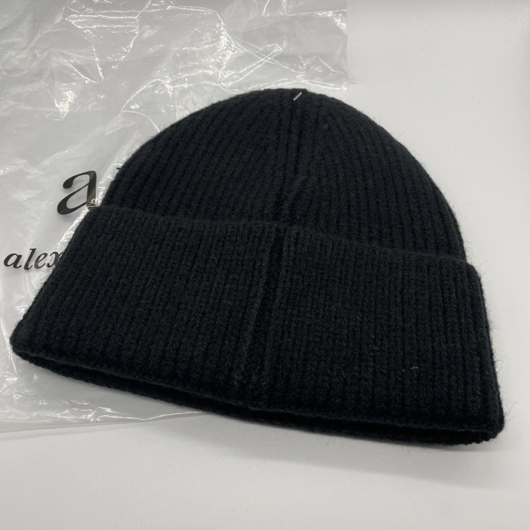 ニット帽　ビーニー　ブラック　ハート