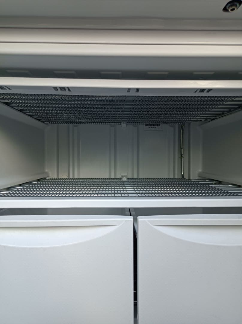 八6745【配送設置料金込み】DAIREI 冷凍庫 472L SD-521