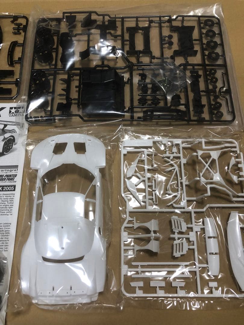 TAMIYA RAYBRIG NSX 2005 1/24 プラモデル