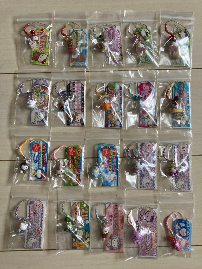 ご当地キティ 根付 まとめ売り①