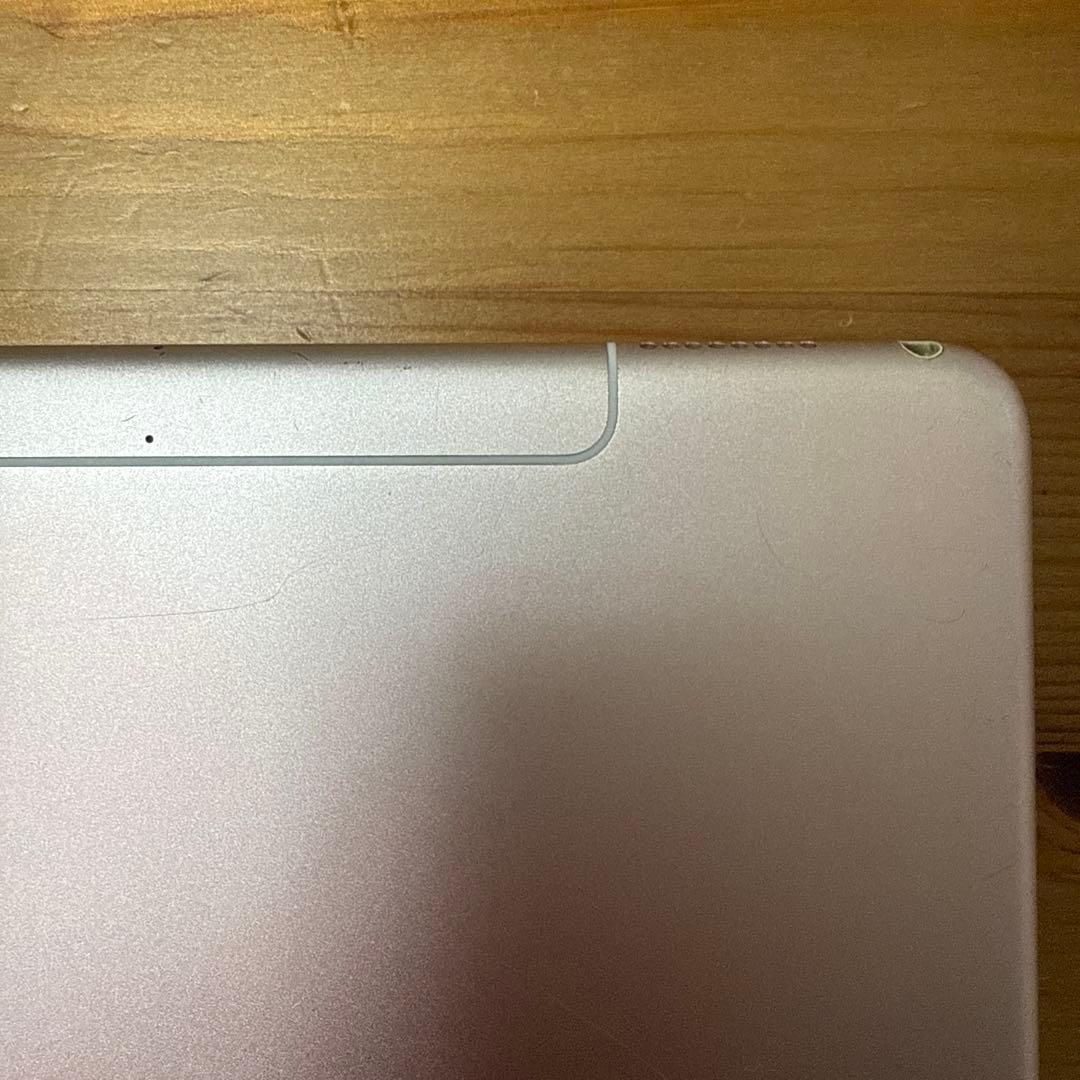 iPad Pro 10.5 64GB Wi-Fi + Cellular 箱付