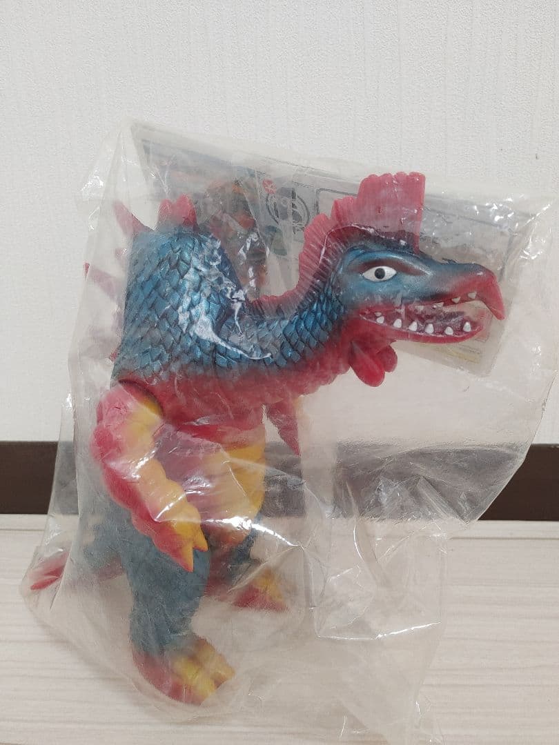 『超絶蔵出し品』マーミット世紀の大怪獣シリーズ フェミゴン(１期)ソフビ