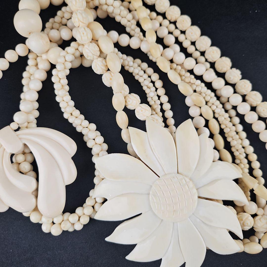 いくら Y1068-4 極上品 ロングネックレス2本 ブローチ１個 3点