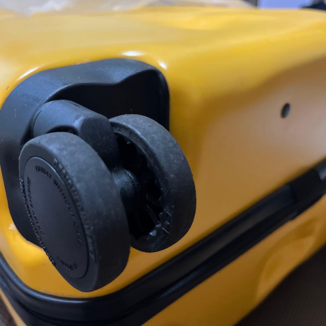 クラッシュバゲージCRASH BAGGAGE Mサイズ65Lスーツケース