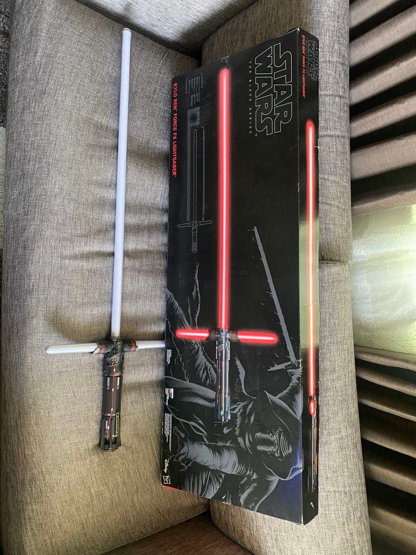 STAR WARS Kylo Ren ライトセーバー フィギュア+おまけ付き