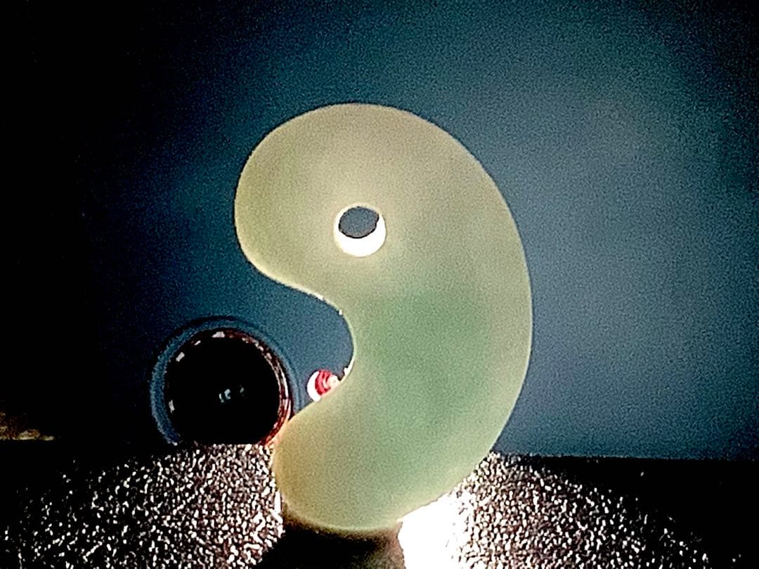 ✳お値段ご遠慮なく‼️高価糸魚川翡翠氷アイスジェイド勾玉　極上物　機械鑑定付本物‼️