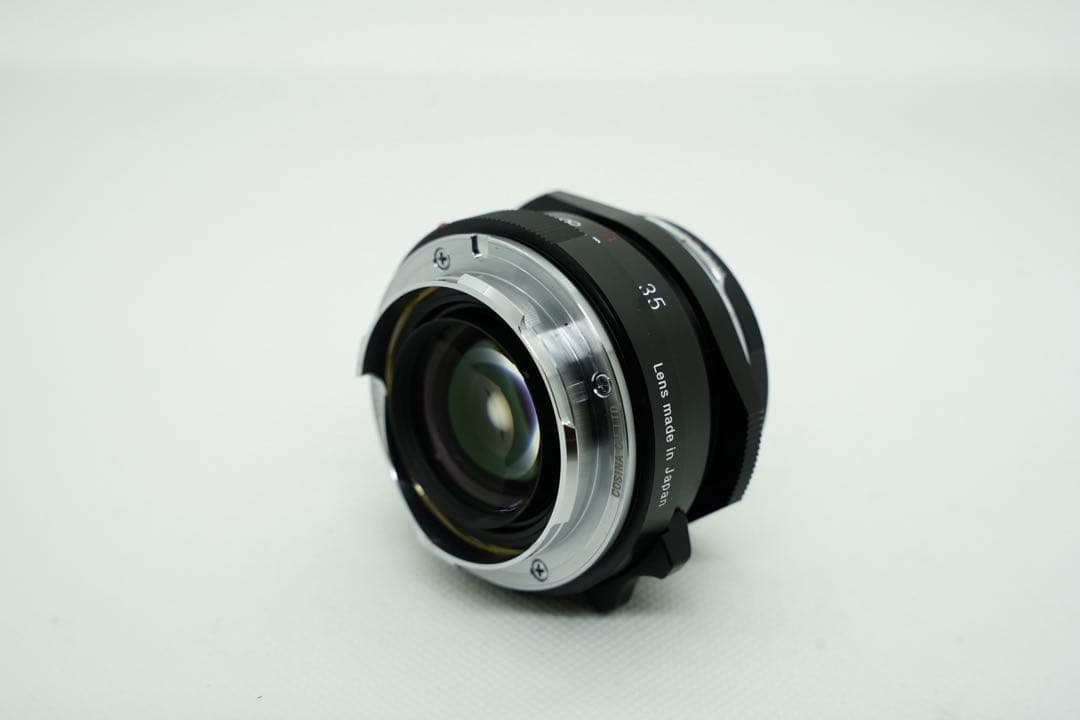 Voigtländer NOKTON classic 35mm f/1.4 SC