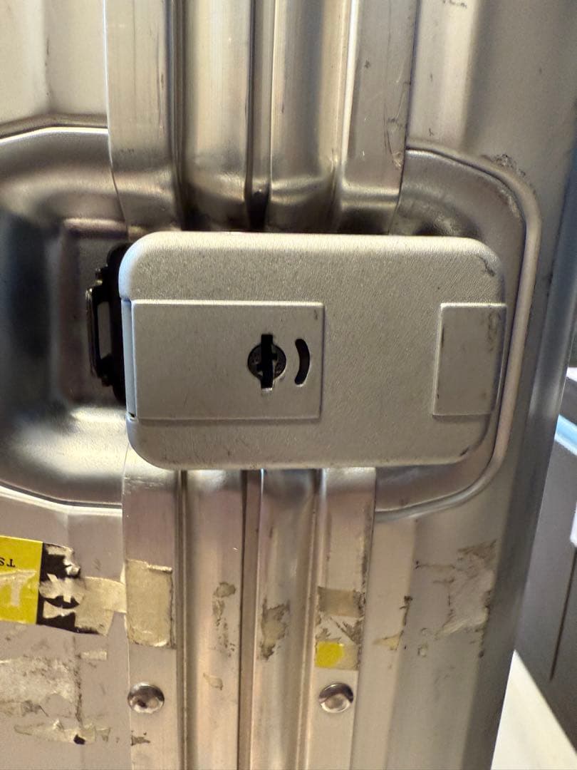 リモアスーツケース