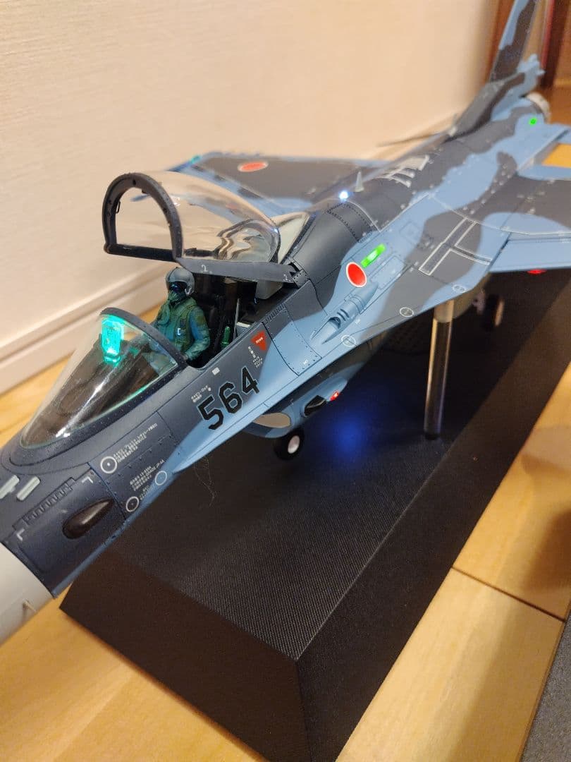 デアゴスティーニ 週刊 航空自衛隊 F-2戦闘機をつくる 完成品