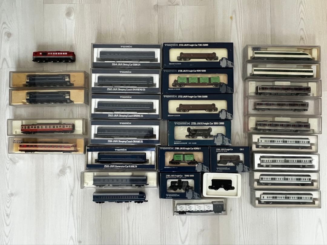 Nゲージ　車輌全30輌　(内、モーター車8輌)
