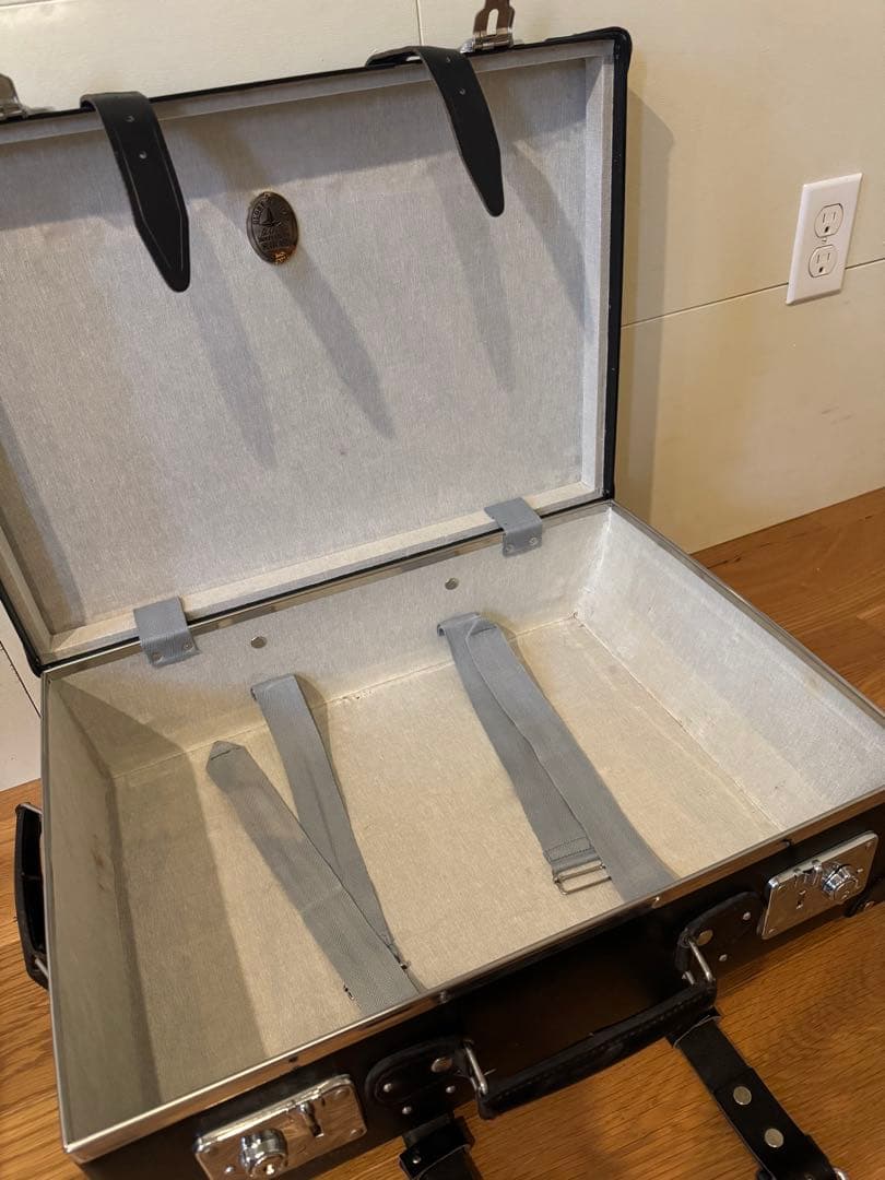 グローブトロッター センテナリー キャリーオン鍵2本保証書有り