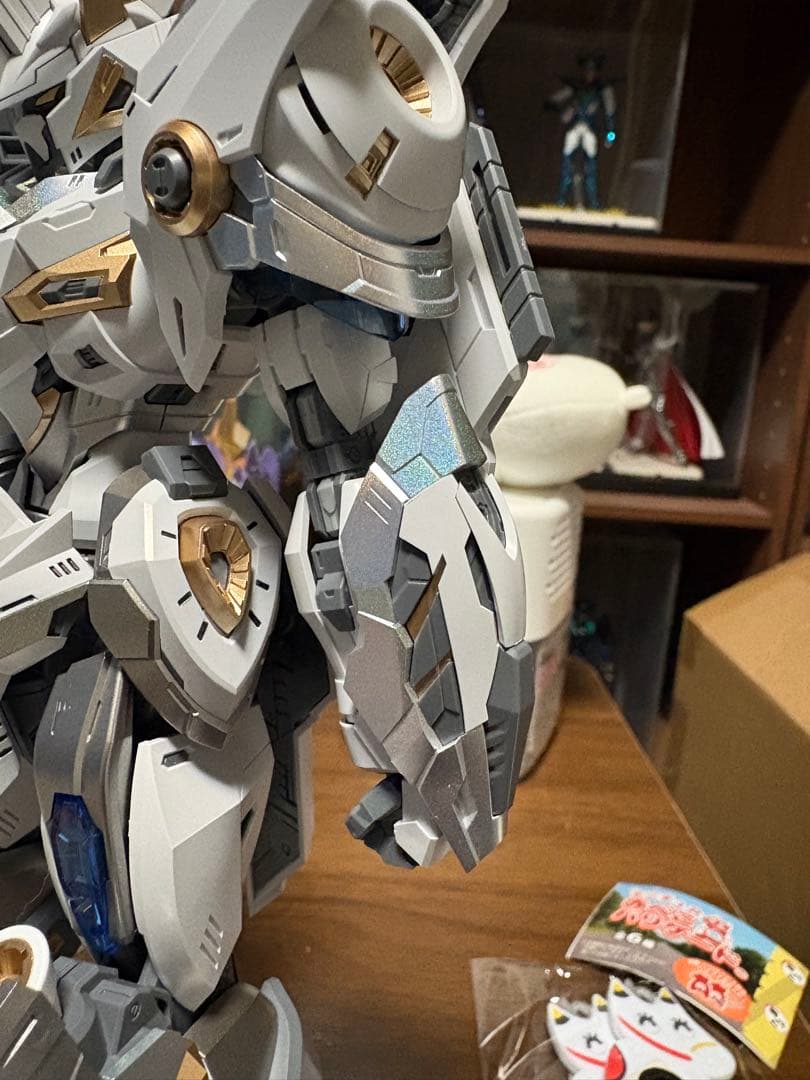 中華プラモ　炎皇　新カラー　組み立て途中品