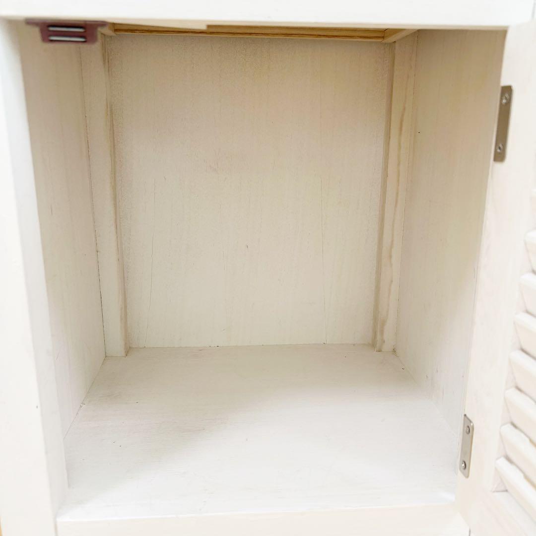 アンティーク　サイドチェスト　ブロカントシリーズ　ホワイトゴールドナイトテーブル