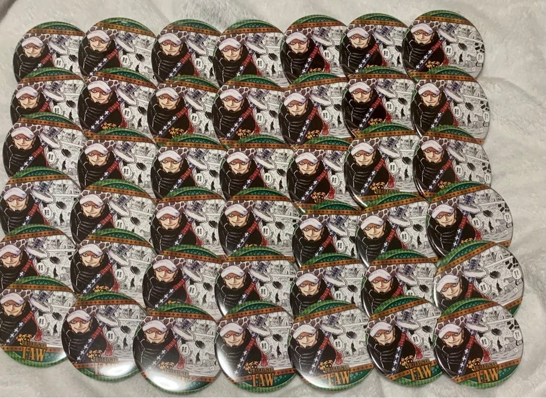 ワンピース HEROES 缶バッジトラファルガーロー まとめ売り