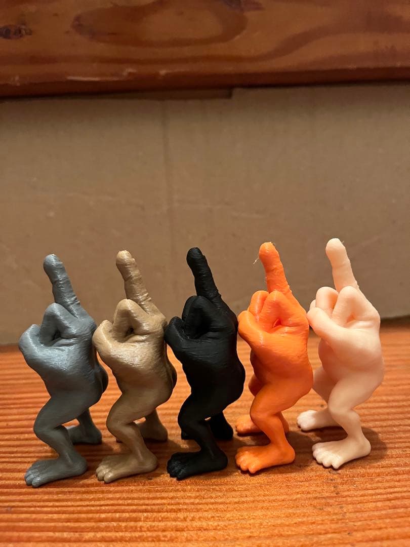 FUCK IT middle fingar 中指　fuck you フィギュア