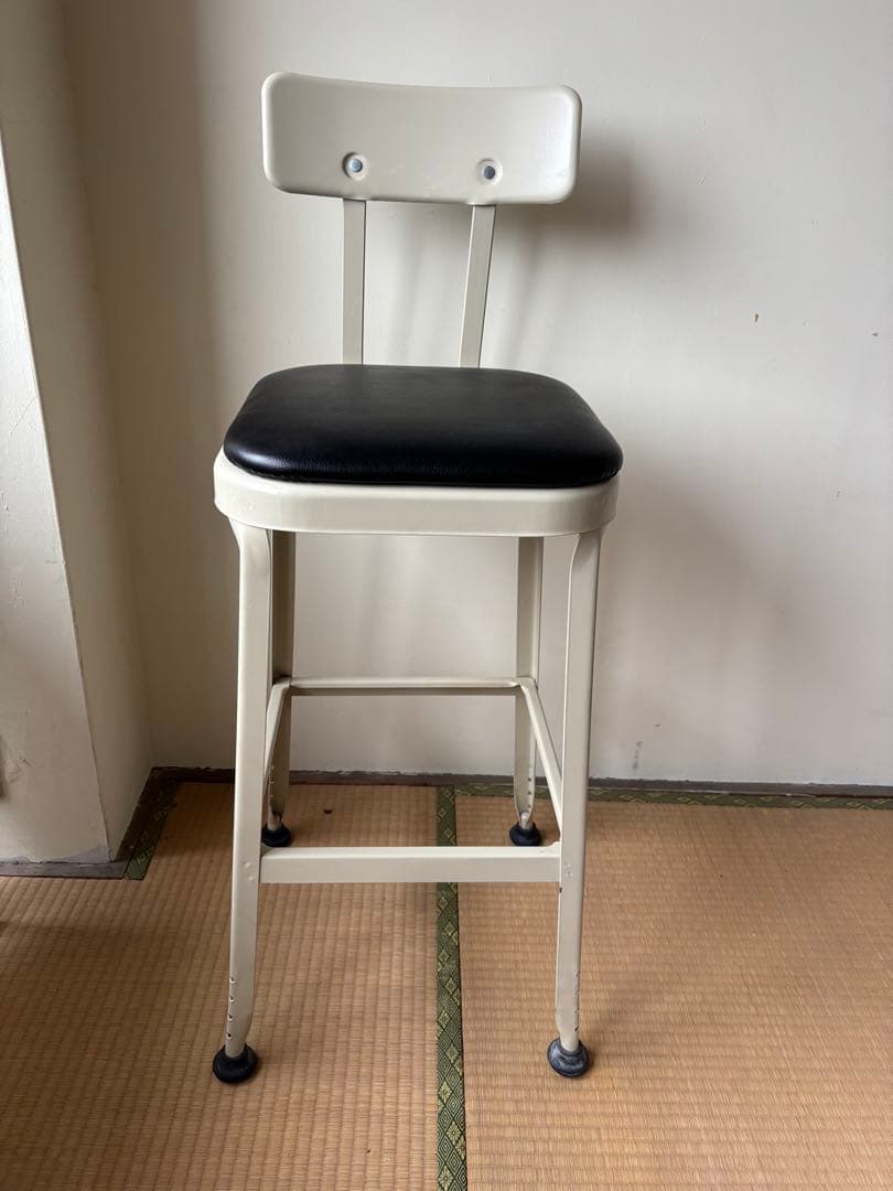 【廃番】リオン LYON　ファクトリースツール ＋クッション ＋バックレスト付き