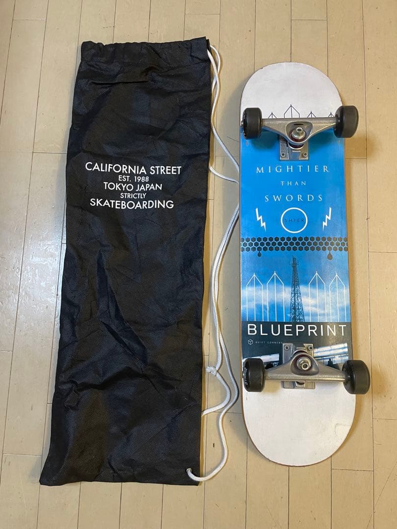 Nnnkmsms スケートボード　7.9インチ　ベンチャー