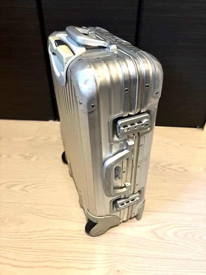 RIMOWA トパーズ32L 2輪　機内持ち込みサイズ