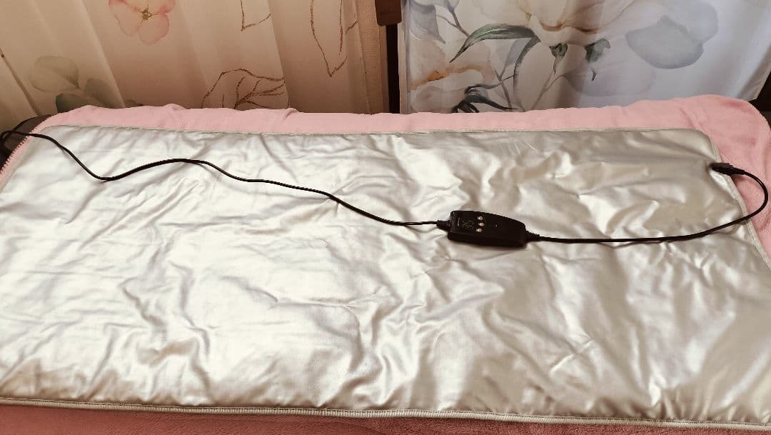 遠赤外線ヒートマット　敷タイプ　エステ