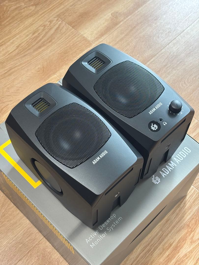 【ほぼ新品】ADAM Audio D3V モニタースピーカー