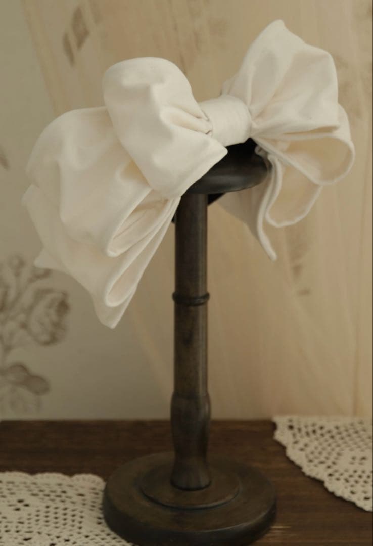 星箱works お人形風ラッピングリボンカチューシャ　クリーム