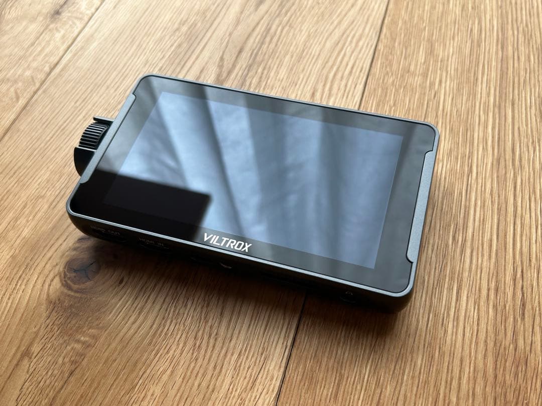 VILTROX DC-550 モニター