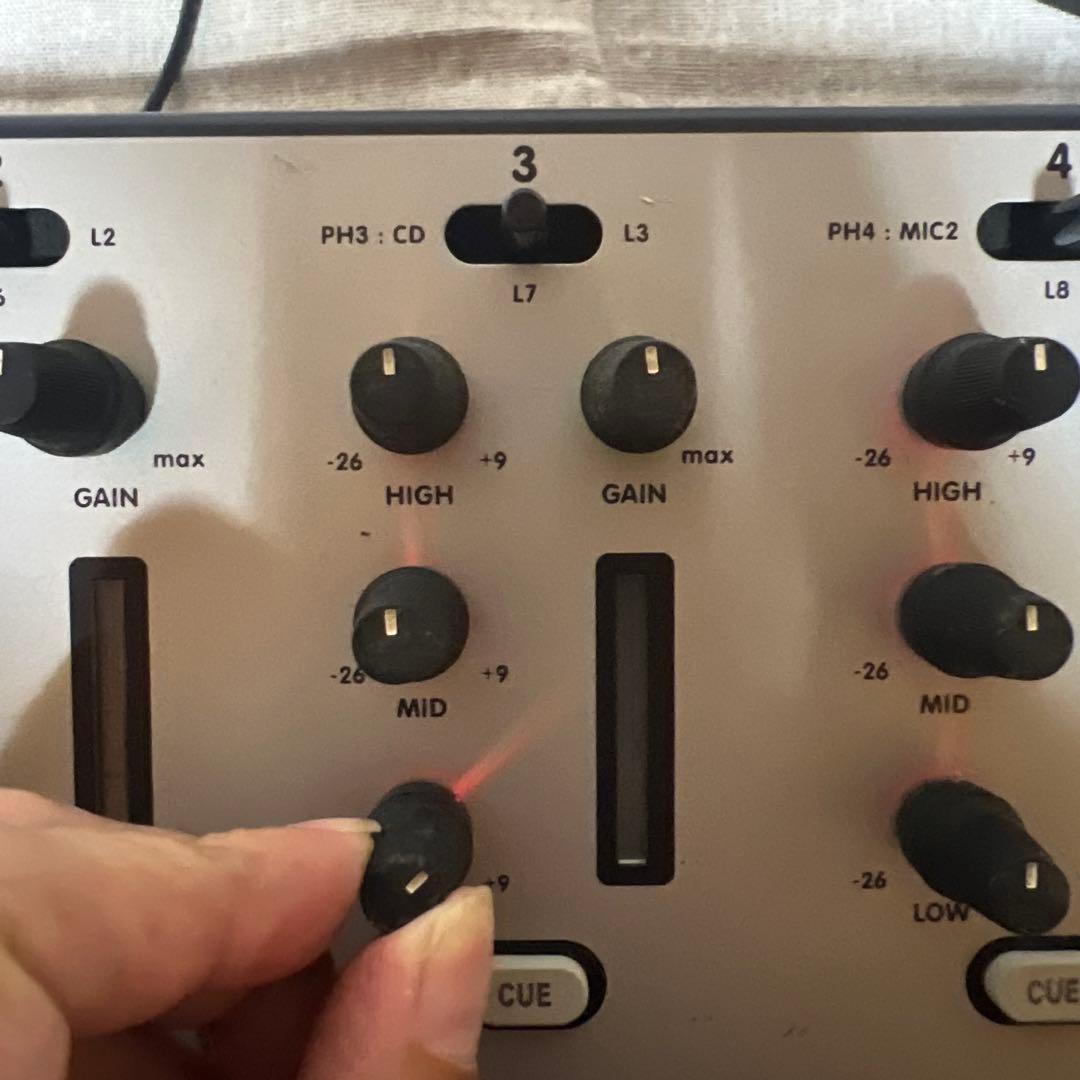 Stanton RM.404 DJミキサー