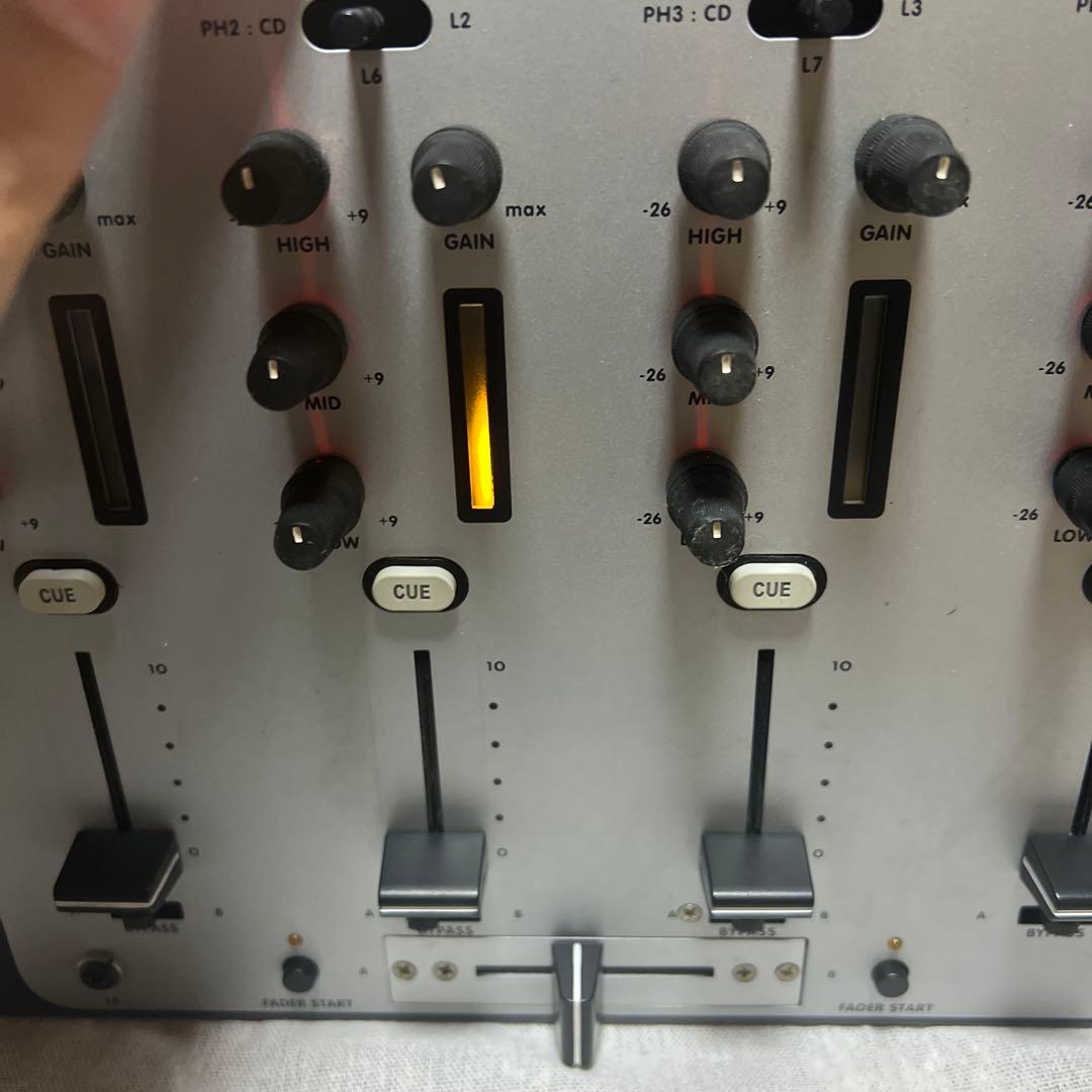 Stanton RM.404 DJミキサー