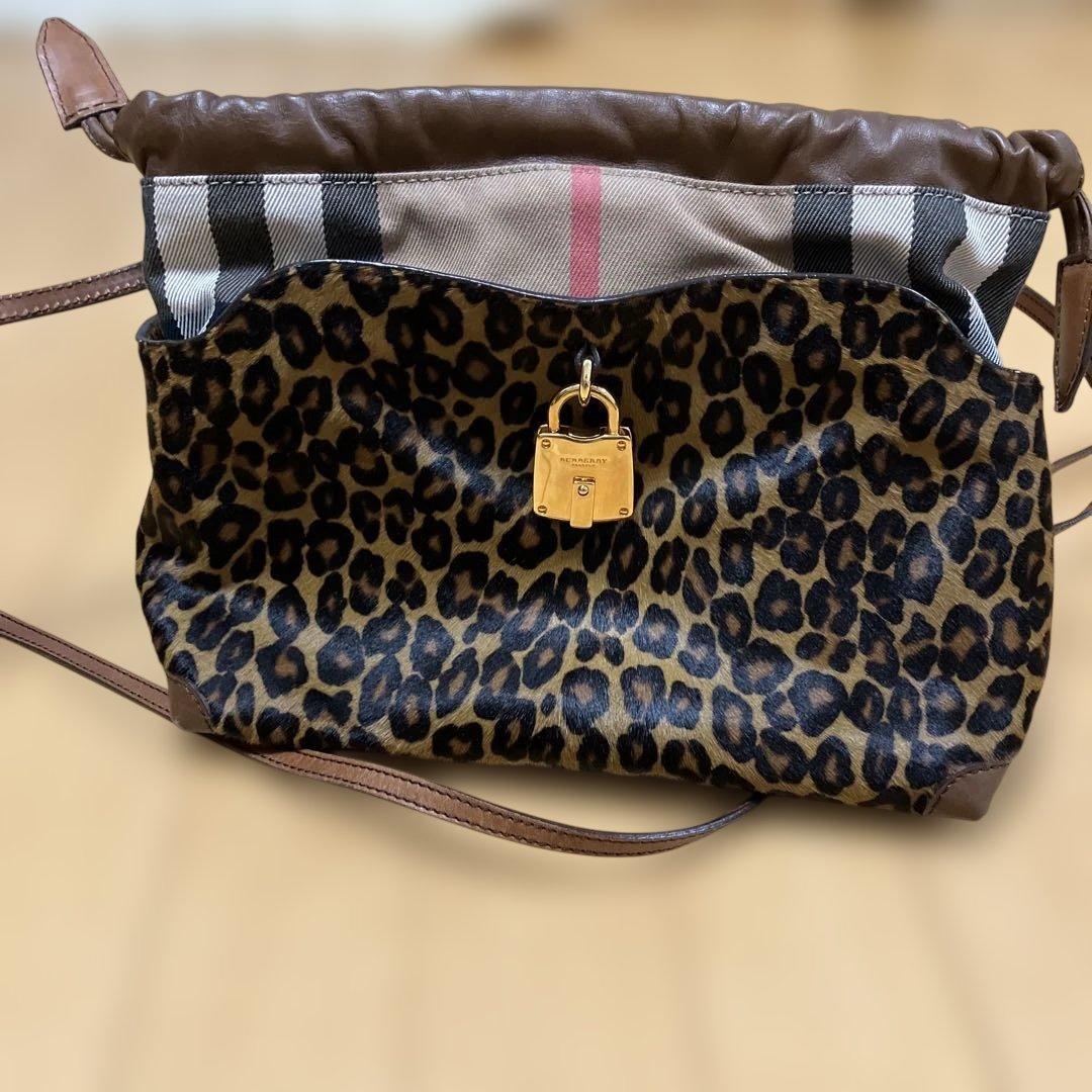 バーバリー　ヒョウ柄ハラコショルダーバッグ