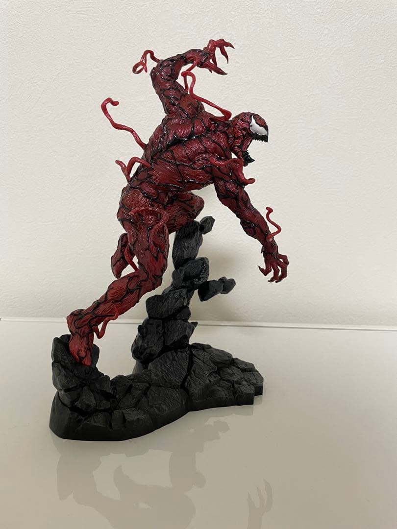 HAPPYくじ　VENOM A賞ヴェノム　LAST賞カーネイジ　フィギュア