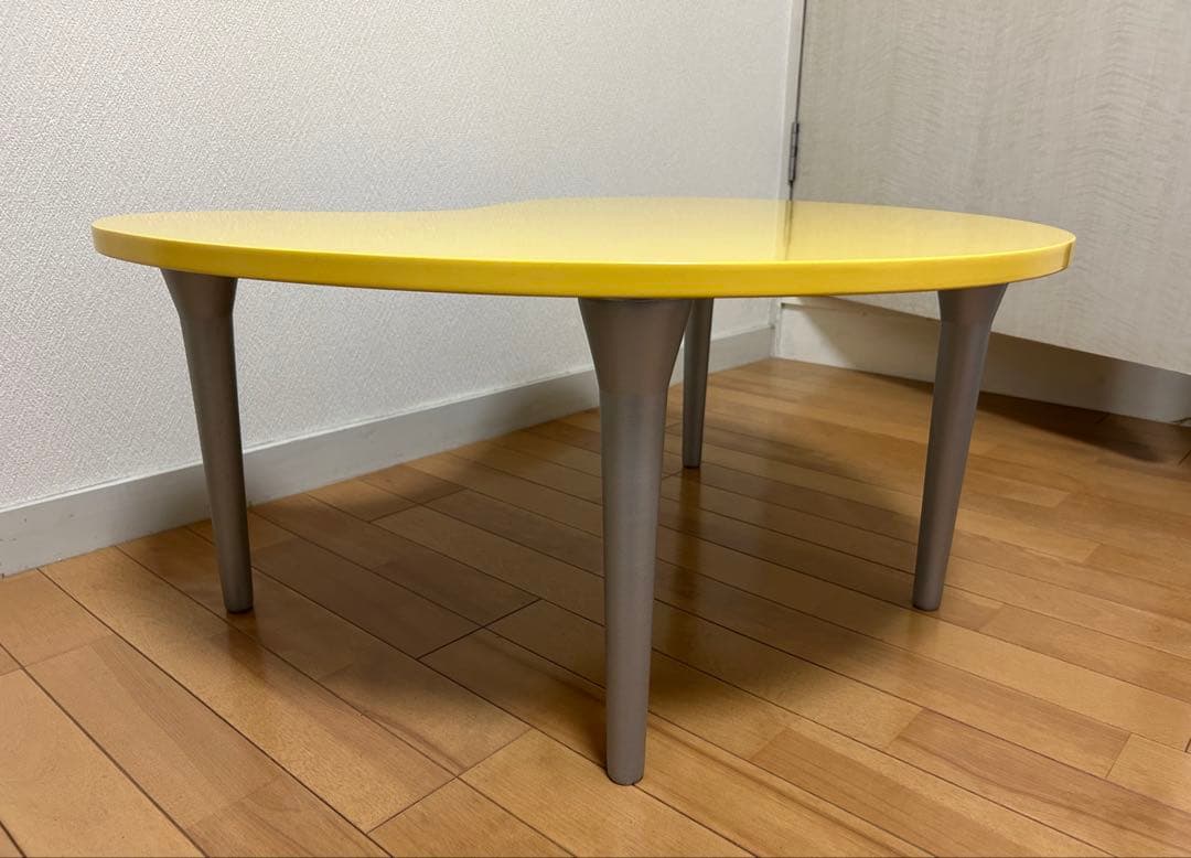 ハート形黄色丸座卓