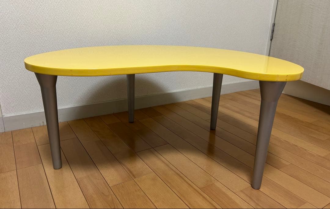 ハート形黄色丸座卓