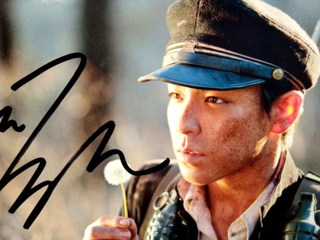 セール中…T.O.P 直筆サイン入り2Lサイズ写真…BIGBANGのメンバー