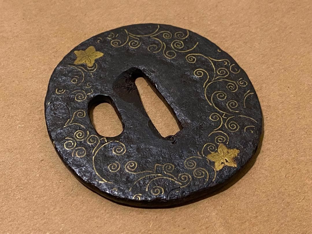 刀装具　鉄鍔　鐔　① 武具　刀