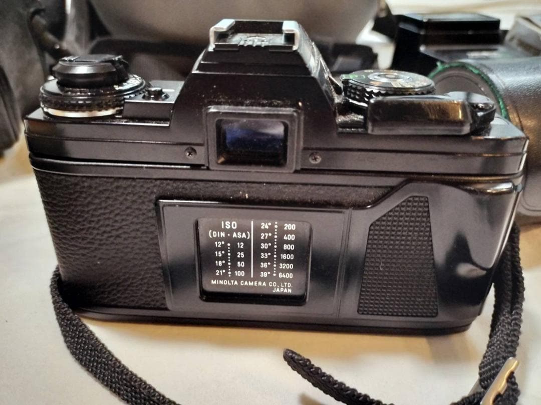 ◇中古　ミノルタ　X-700 35mm SLR　カメラキット　付属多数あり