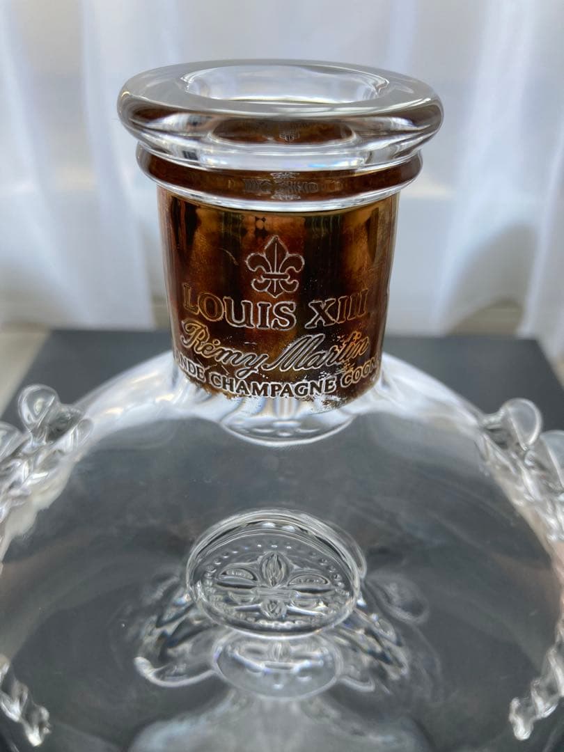 レミーマルタン ルイ13世 バカラ クリスタルの空瓶