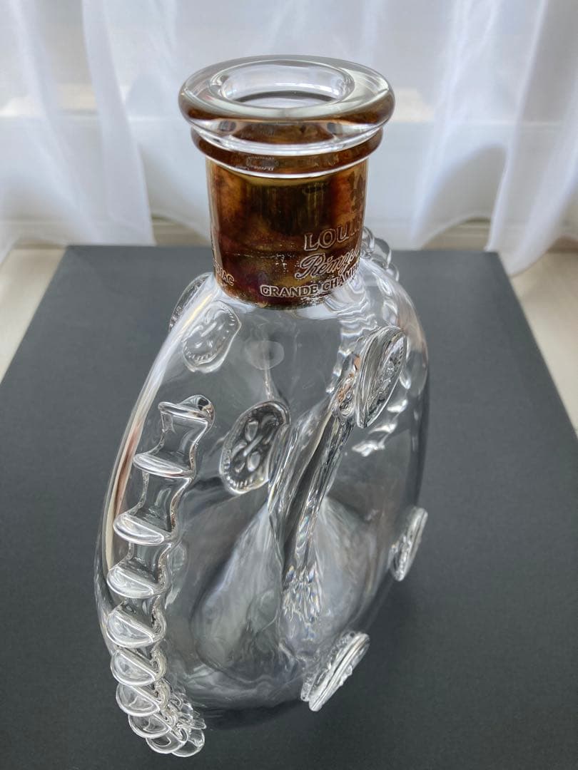 レミーマルタン ルイ13世 バカラ クリスタルの空瓶