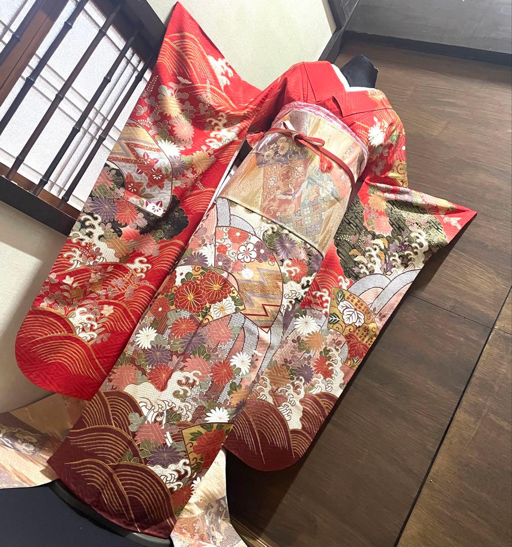 なのなのbox振袖長襦袢サイズS〜M 正絹　花柄 波模様