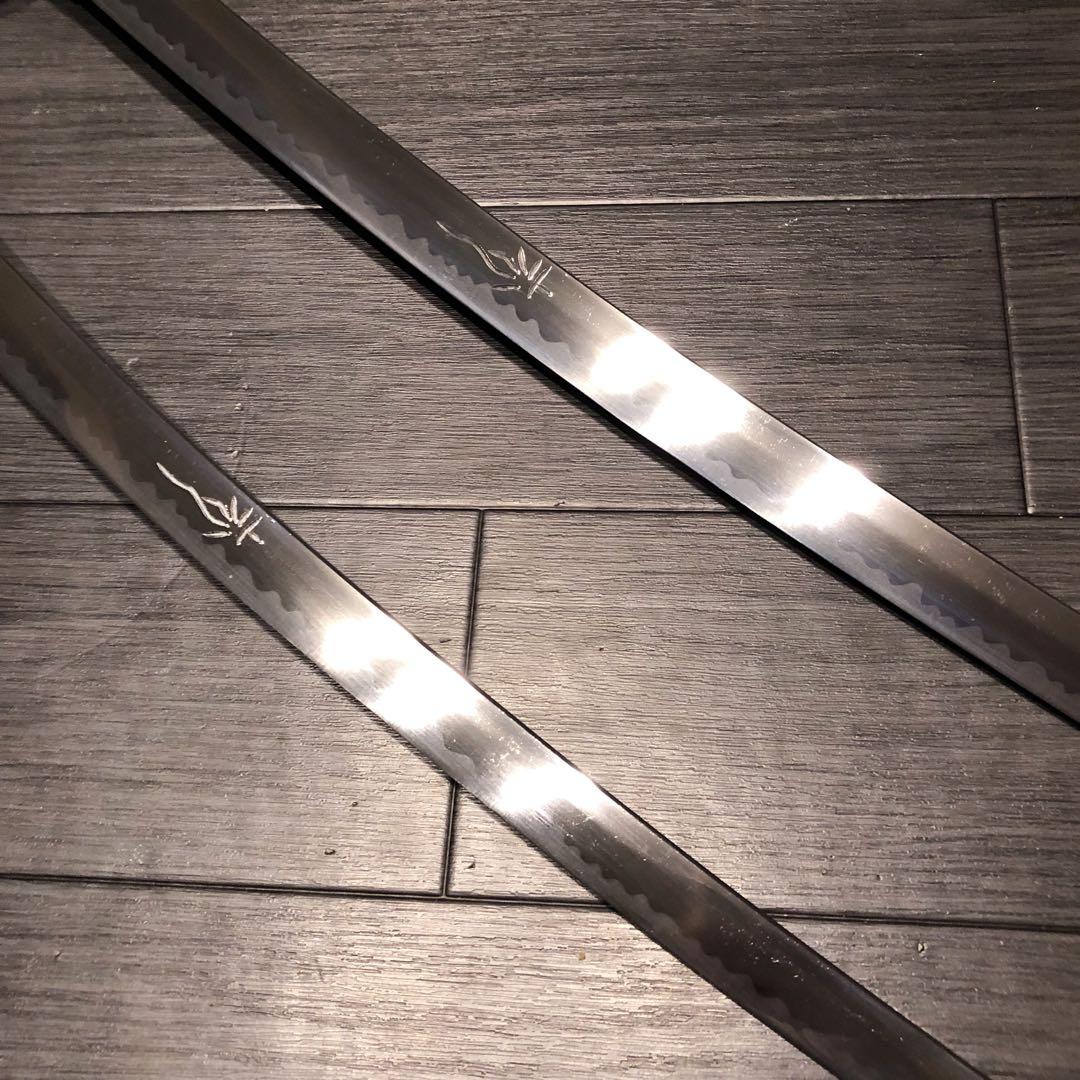 高級模造刀　龍梵字刻印　居合刀　 美術刀剣　太刀　脇差　大小セット　黒拵え